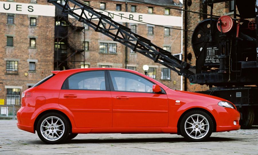 Chevrolet Lacetti Hatchback Sport 2005 года  (UK) (фото 9 из 12)